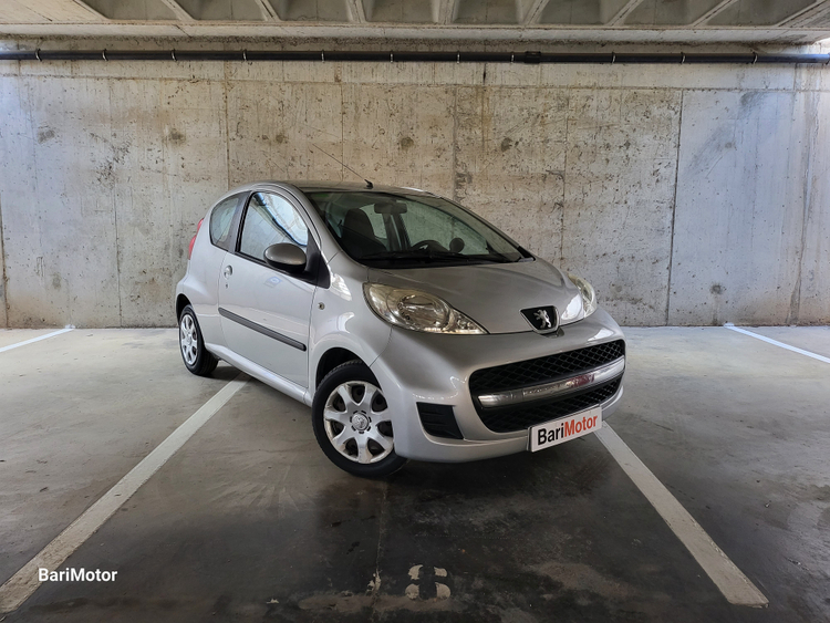 Peugeot 107 Urban foto miniatura