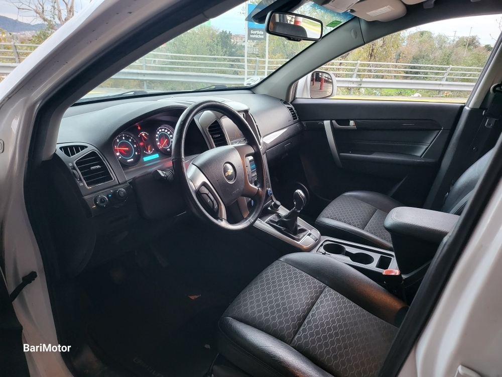 Chevrolet Captiva 2.2 VCDi LT 2WD foto 3