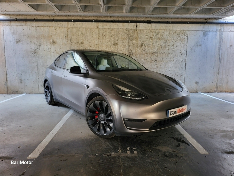 TESLA MODEL Y PERFORMANCE foto miniatura