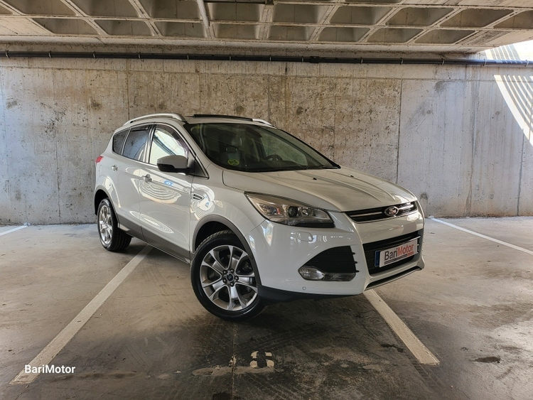 Ford Kuga Titanium foto miniatura