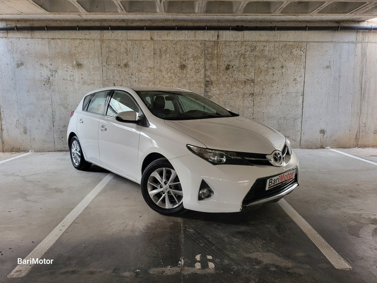 Toyota Auris Live foto miniatura